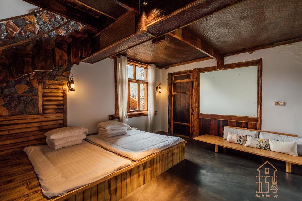 No.5 Valley Lodge 장가계 외부 사진