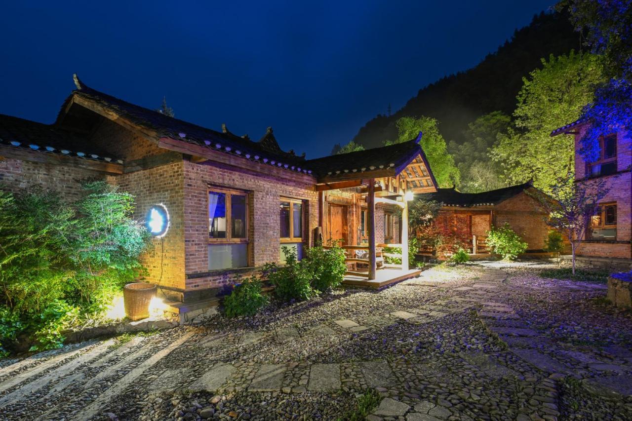 No.5 Valley Lodge 장가계 외부 사진